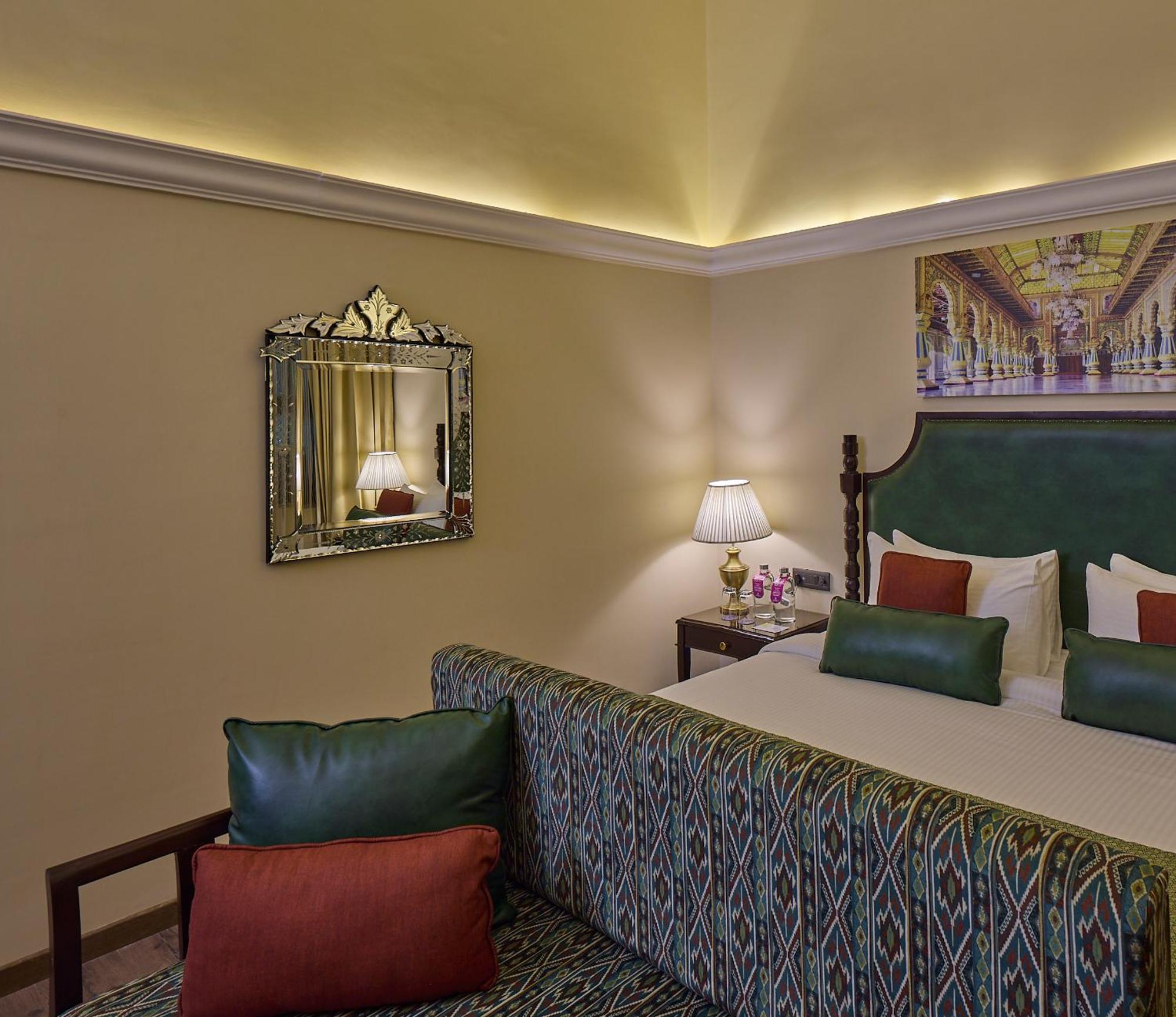 Royal Orchid Metropole Майсур Экстерьер фото